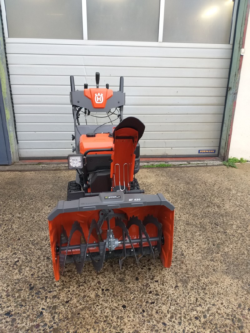 Husqvarna ST 430 gebraucht – Schneefräse – Baujahr 2022 – Produktbild 3