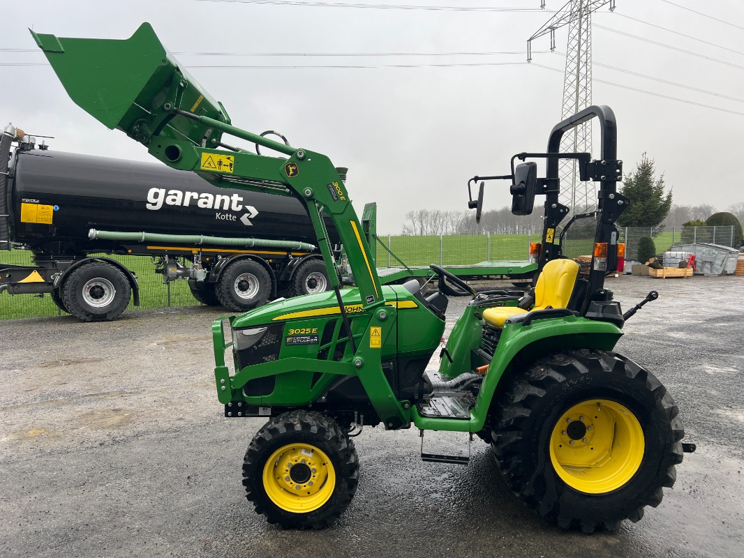 John Deere 3025E gebraucht – Transport & Anhänger – Baujahr 2022 – Produktbild 4