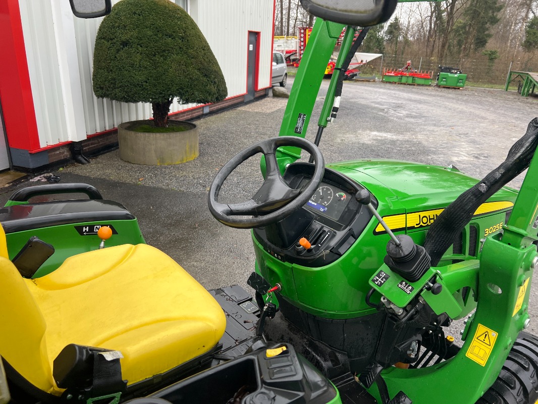 John Deere 3025E gebraucht – Transport & Anhänger – Baujahr 2022 – Produktbild 6