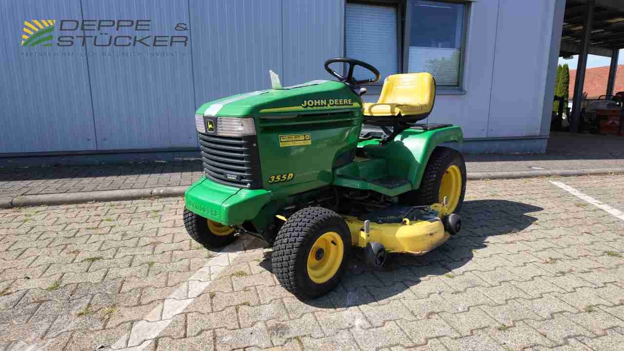 John Deere 355D mit 48C Mähwerk gebraucht – Rasentraktor – Baujahr 2001 – Produktbild 1