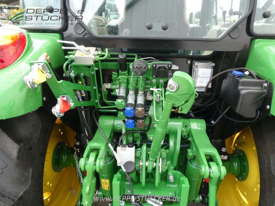 John Deere 5130M gebraucht – Traktor – Baujahr 2025 – Produktbild 7
