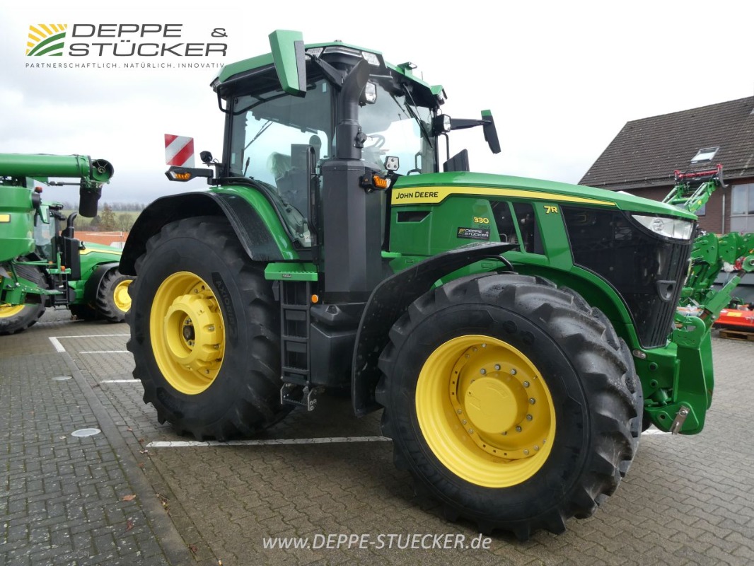 John Deere 7R 330 gebraucht – Traktor – Baujahr 2022 – Produktbild 8