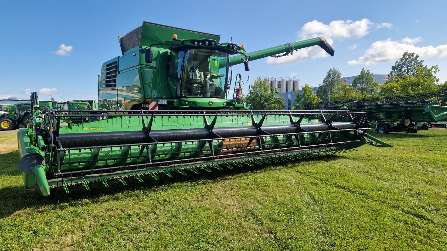 John Deere T670 mit 730X gebraucht – Mähdrescher – Baujahr 2023 – Produktbild 6