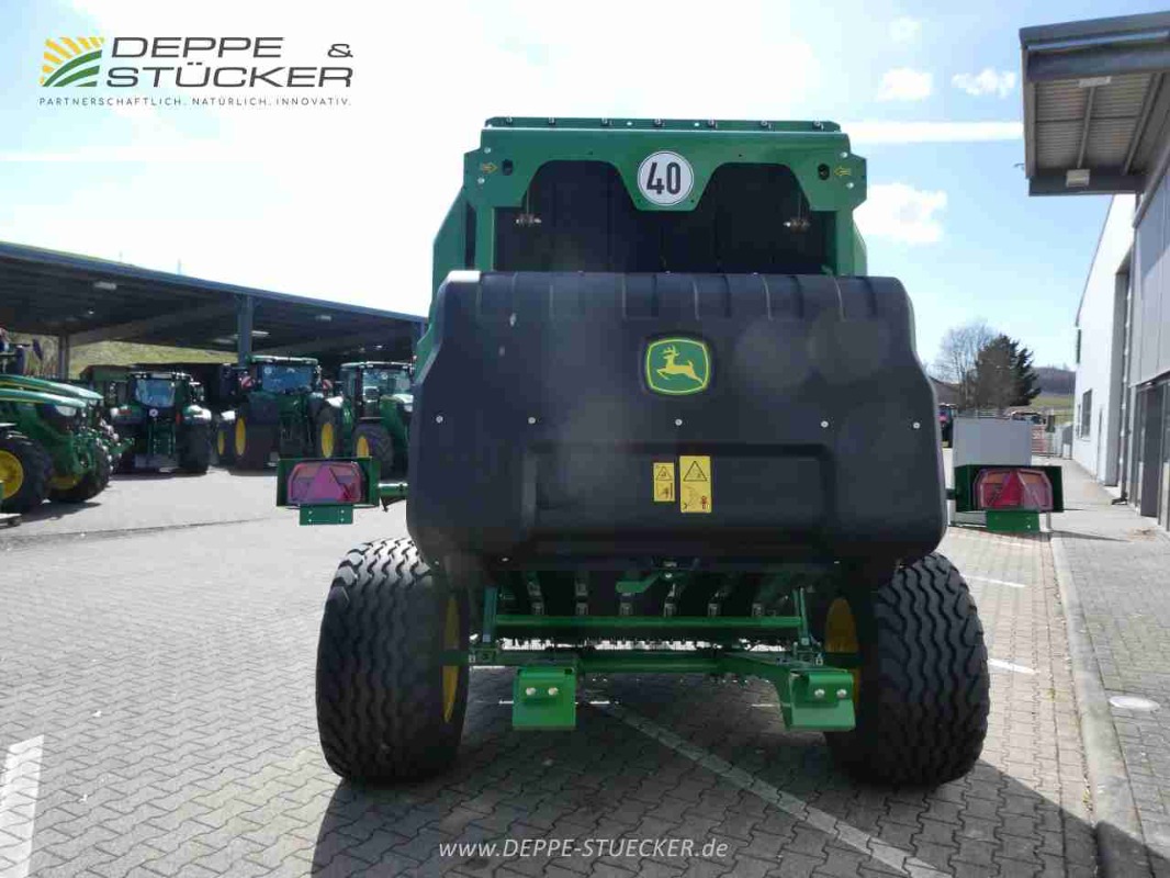 John Deere V462M mit Variabler Kammer gebraucht – Presse – Baujahr 2025 – Produktbild 6