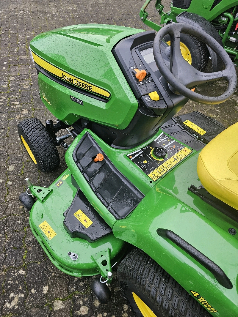 John Deere X584 gebraucht – Rasentraktor – Baujahr 2021 – Produktbild 4