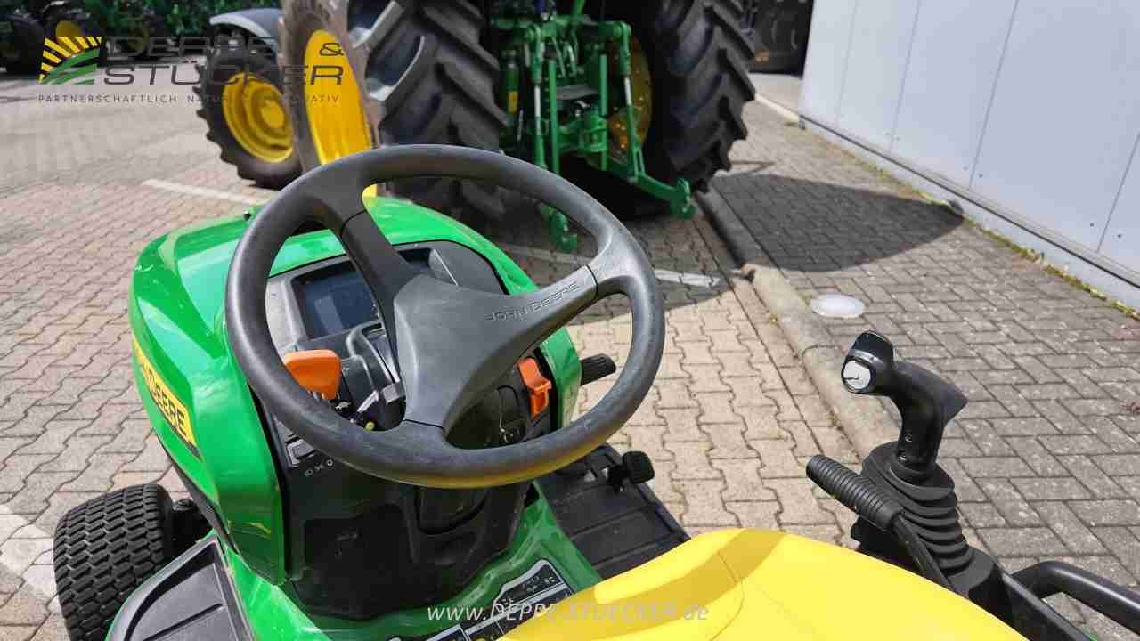 John Deere X950R mit 1,37m Schnittbreite gebraucht – Rasentraktor – Baujahr 2023 – Produktbild 7