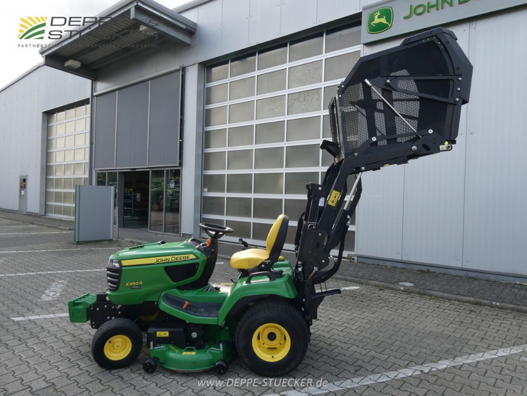 John Deere X950R mit Hochentleerung gebraucht – Kommunaltraktor – Baujahr 2022 – Produktbild 3