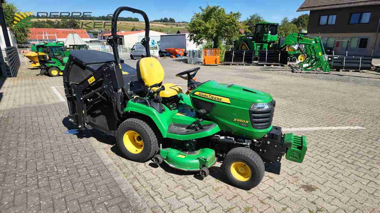 John Deere X950R mit Hochentleerung gebraucht – Rasentraktor – Baujahr 2021 – Produktbild 5