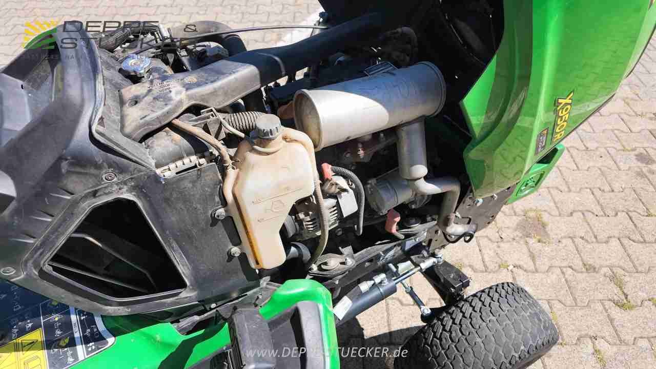 John Deere X950R mit Hochentleerung gebraucht – Rasentraktor – Baujahr 2021 – Produktbild 7