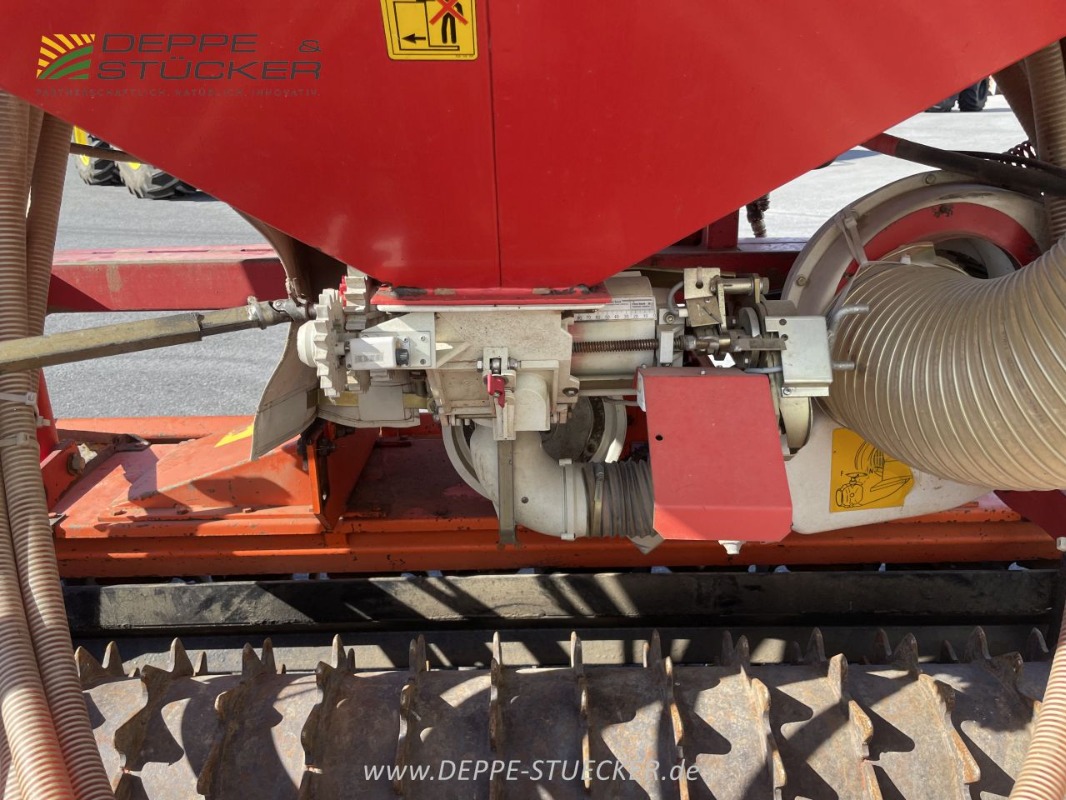 Kverneland Accord Howard KSO300 / Accord Drille gebraucht – Drillmaschinenkombination – Baujahr 2023 – Produktbild 4