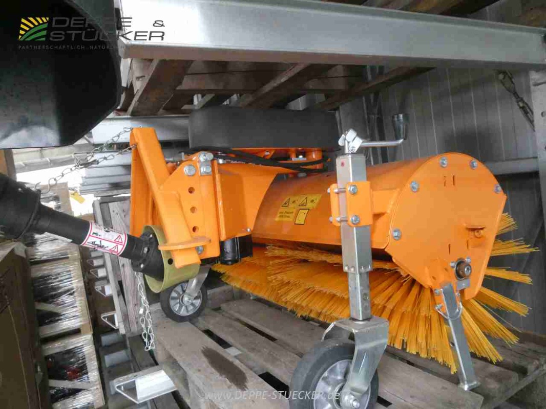 Matev SWE-H/M 12-45 gebraucht – Kehrmaschine – Baujahr 2023 – Produktbild 2