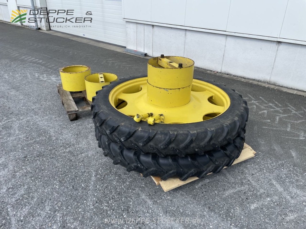Michelin Zwillingsräder 230/95 R48 incl. Kupplungen gebraucht – Reifen und Felgen – Baujahr 2015 – Produktbild 4